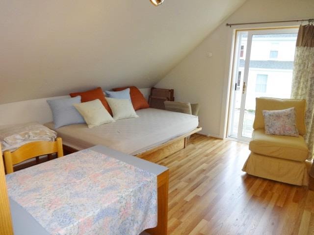Image of Property Number 574